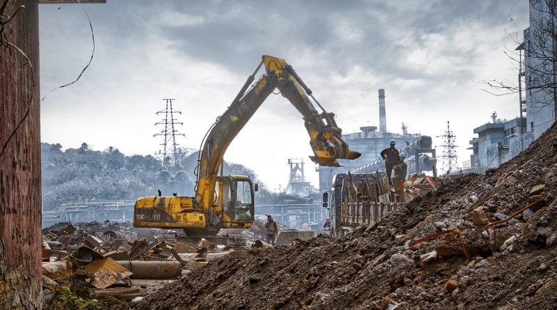 Demolice od začátku po čistý pozemek